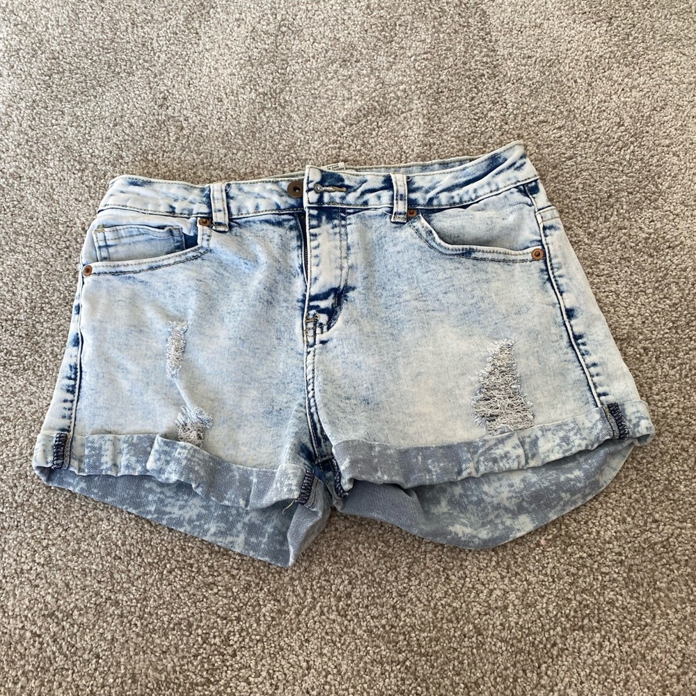 Forever21 High Waisted Acid Washed Jean Shorts Size 27